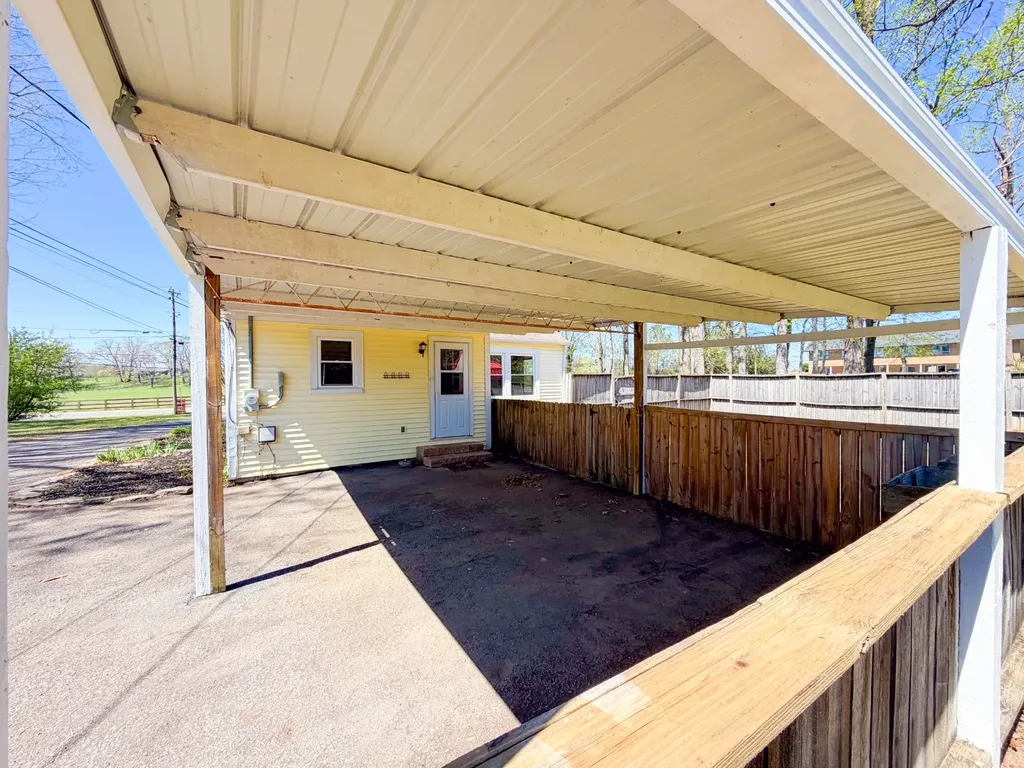 1702 Buffalo Road Lawrenceburg TN 38464