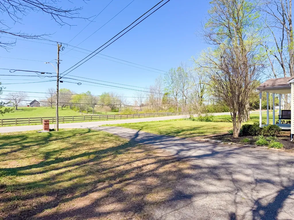 1702 Buffalo Road Lawrenceburg TN 38464