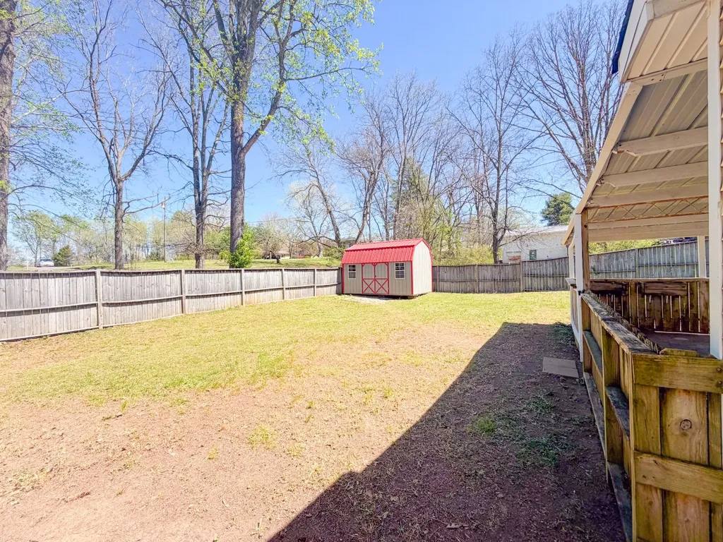 1702 Buffalo Road Lawrenceburg TN 38464