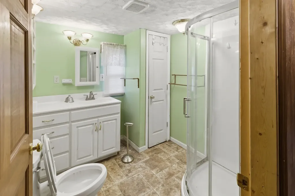 207 Center Street Portland TN 37148