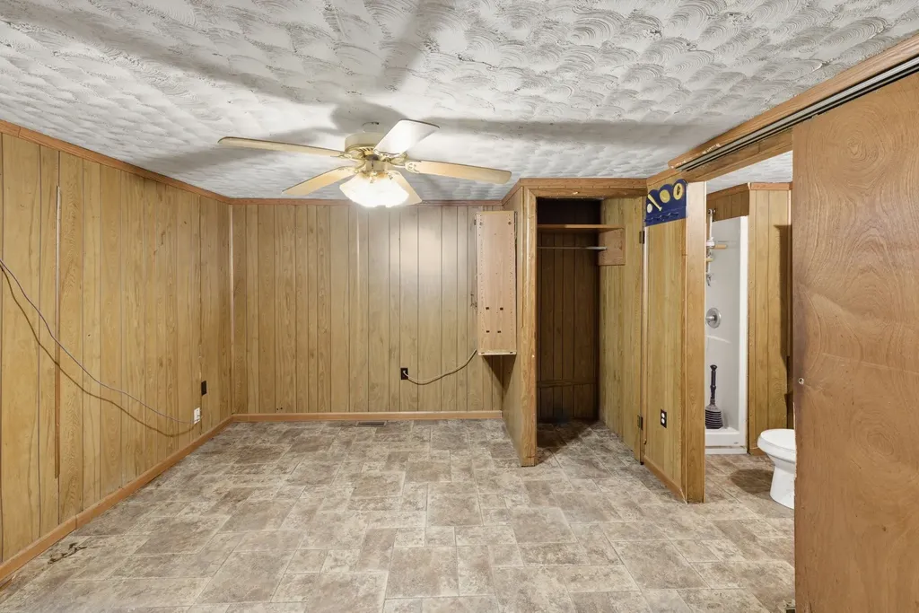 207 Center Street Portland TN 37148
