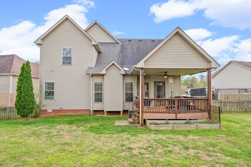618 Winding Bluff Way Clarksville TN 37040