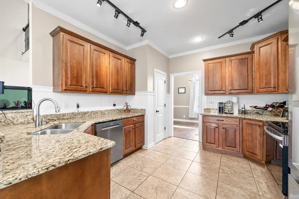 618 Winding Bluff Way Clarksville TN 37040