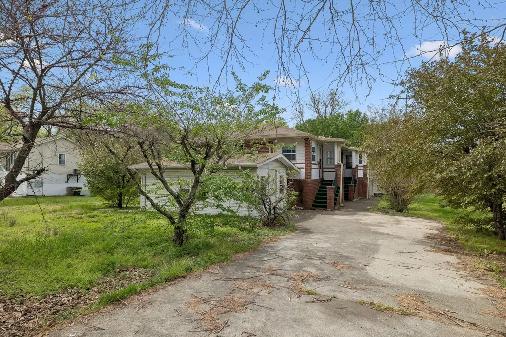 1031 College Avenue Nashville TN 37209