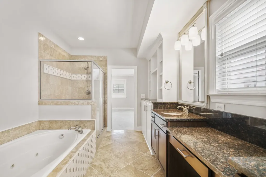 1711 14th Ave, S Nashville TN 37212
