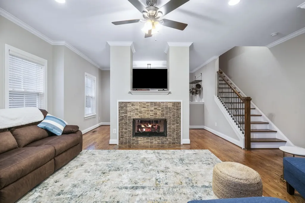 1711 14th Ave, S Nashville TN 37212
