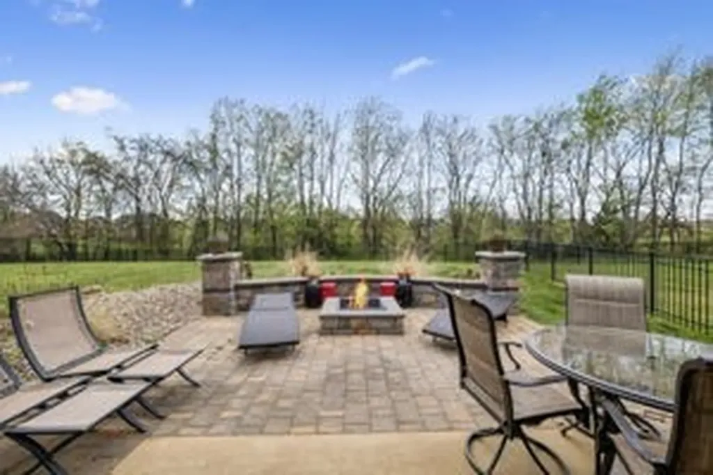 369 Frontier Drive Clarksville TN 37043