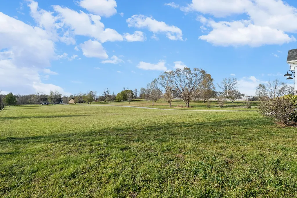 4761 Guthrie Highway Clarksville TN 37040