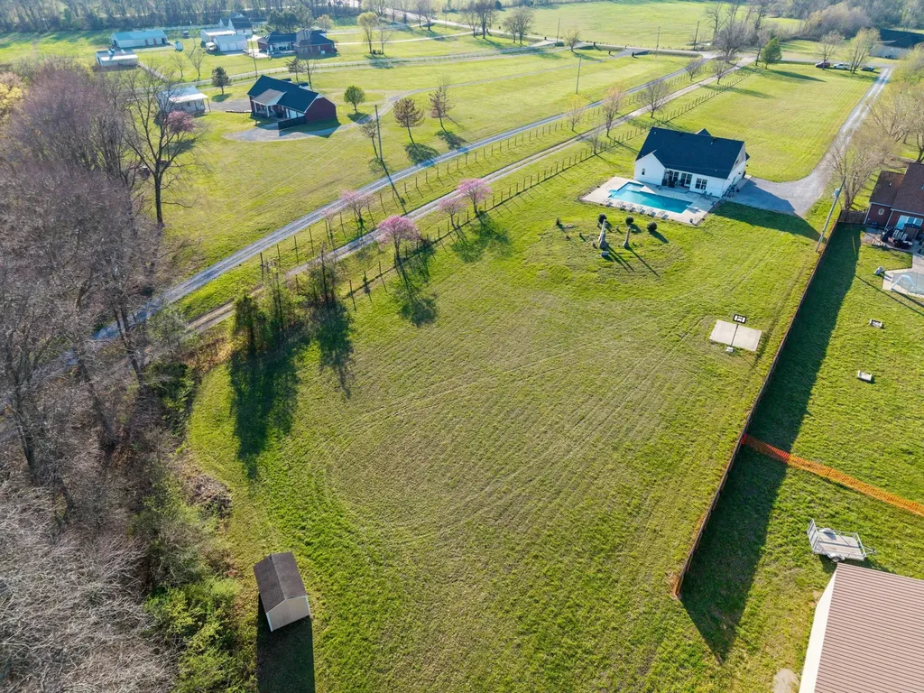 4761 Guthrie Highway Clarksville TN 37040