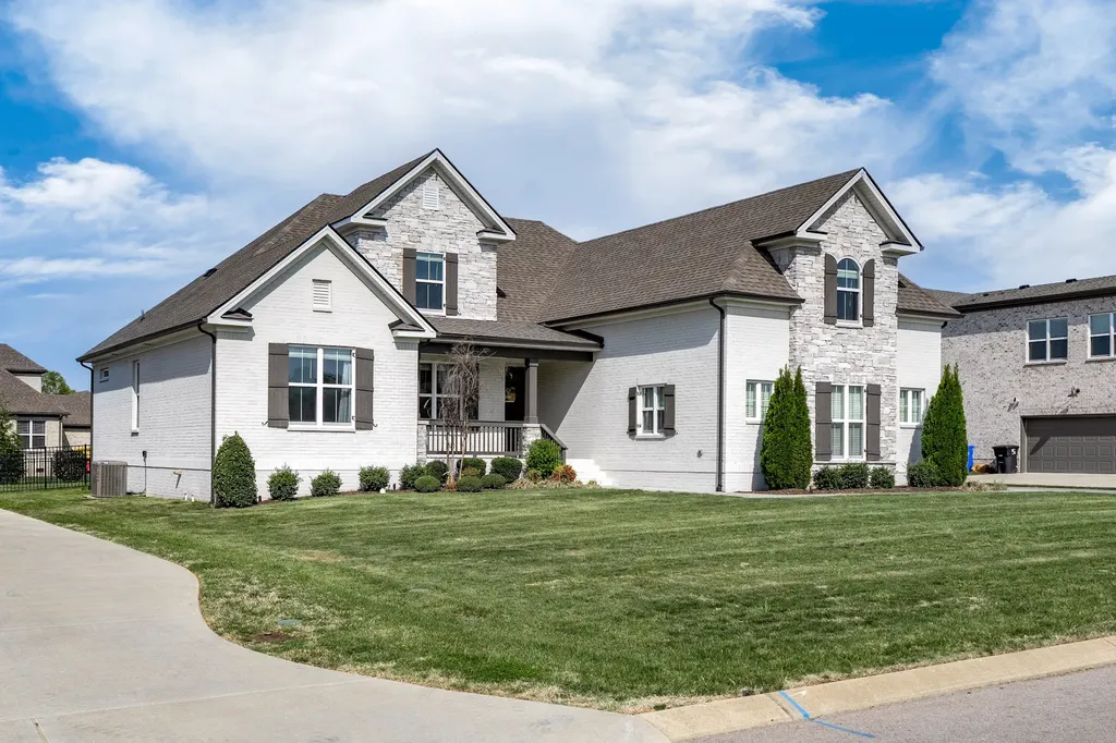 1036 Pretender Way Columbia TN 38401