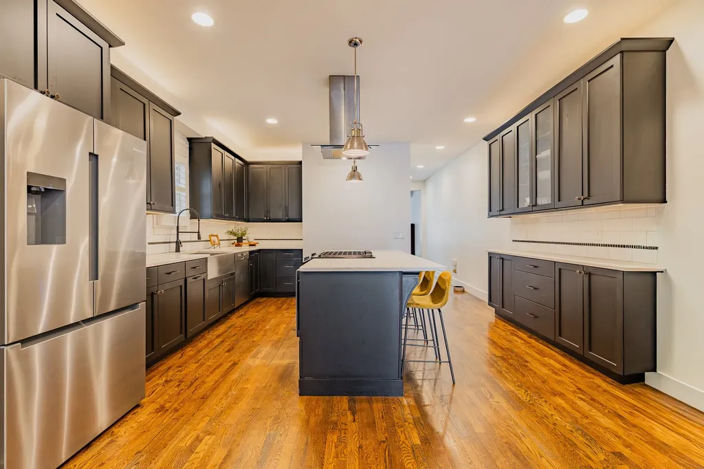 1316 3rd Ave, N Nashville TN 37208