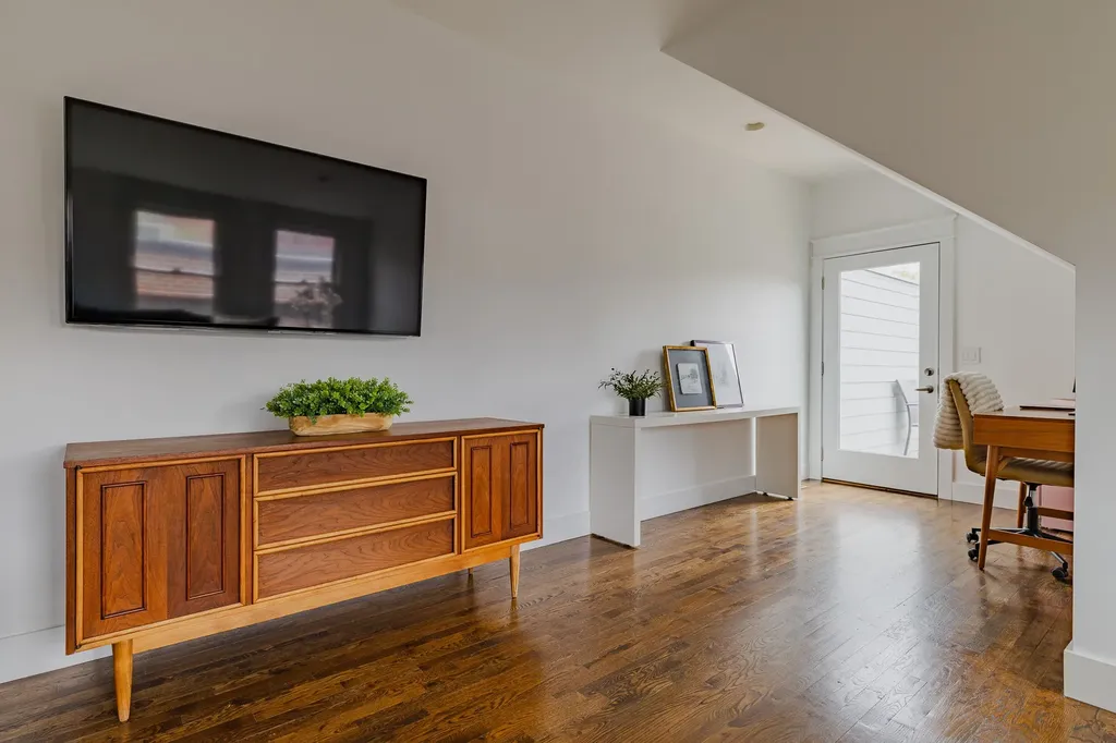1316 3rd Ave, N Nashville TN 37208