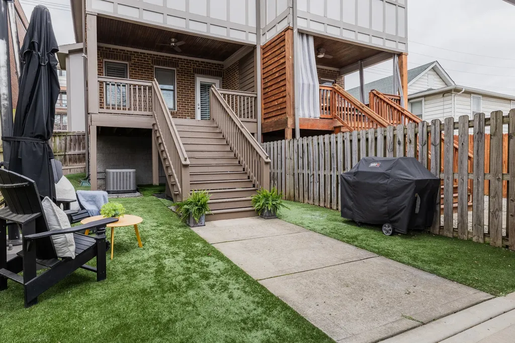 1316 3rd Ave, N Nashville TN 37208
