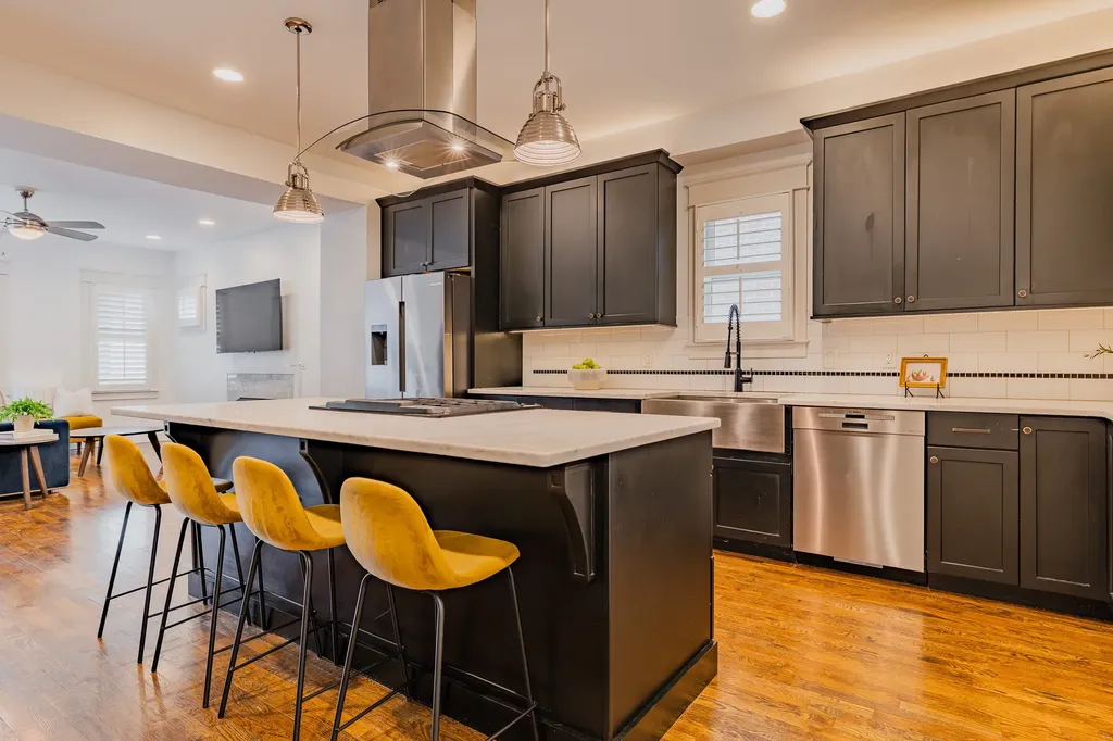 1316 3rd Ave, N Nashville TN 37208