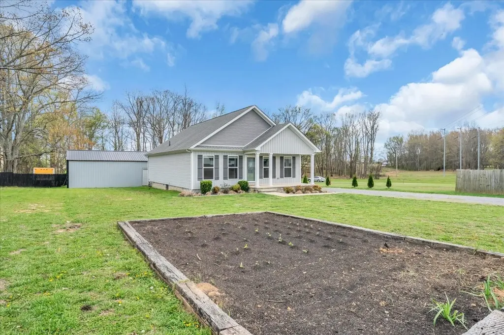 778 Foster Road Smithville TN 37166