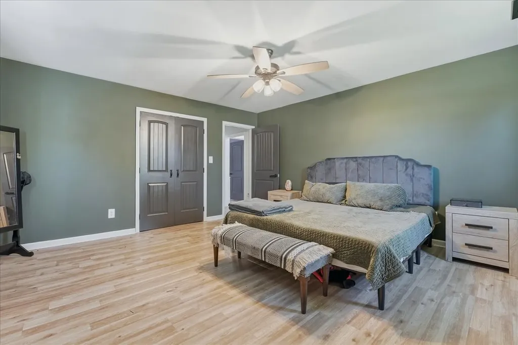 908 Smith Avenue Lawrenceburg TN 38464