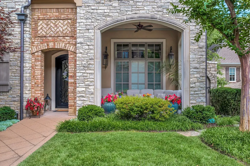 1005 Greenwich Park Nashville TN 37215