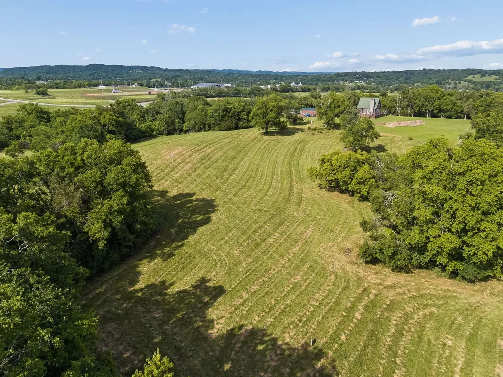 389 Atlas Pvt Lane Hendersonville TN 37075