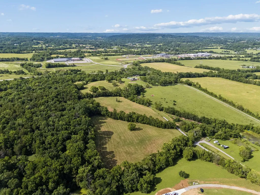 389 Atlas Pvt Lane Hendersonville TN 37075