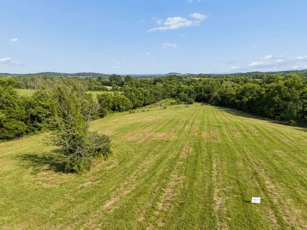389 Atlas Pvt Lane Hendersonville TN 37075