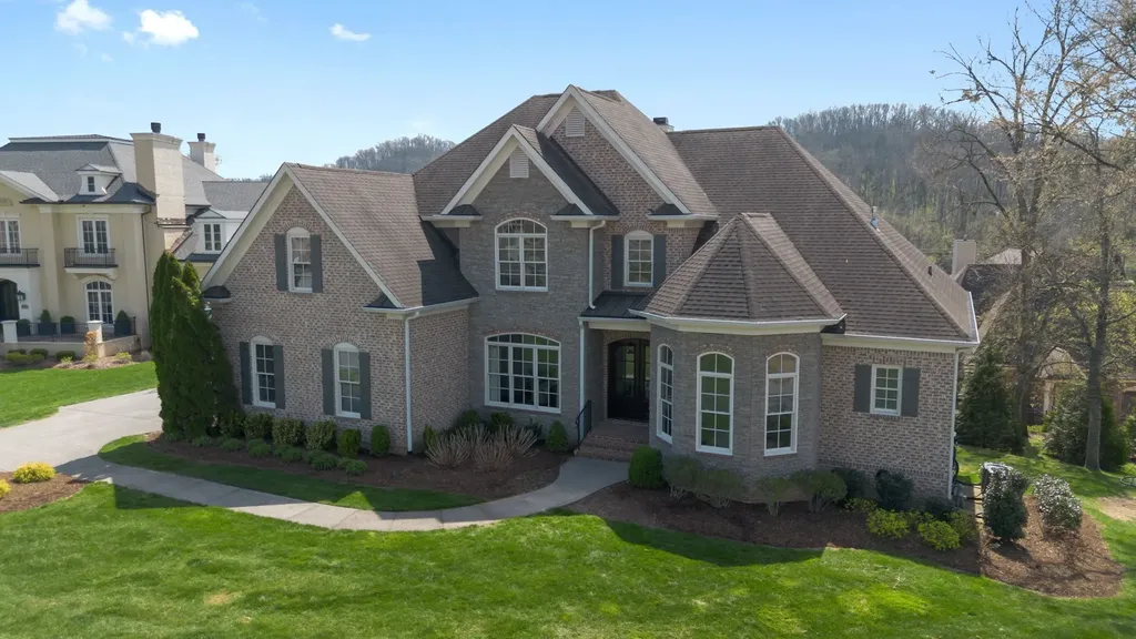 486 Sterns Crossing Brentwood TN 37027