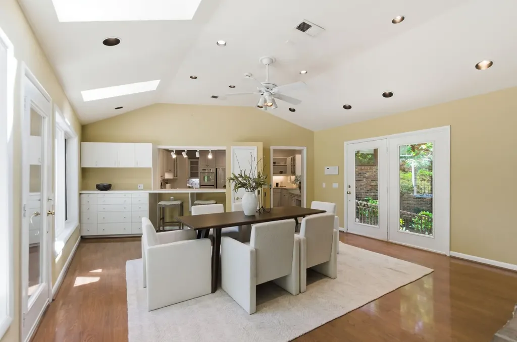 6002 Hickory Valley Road Nashville TN 37205