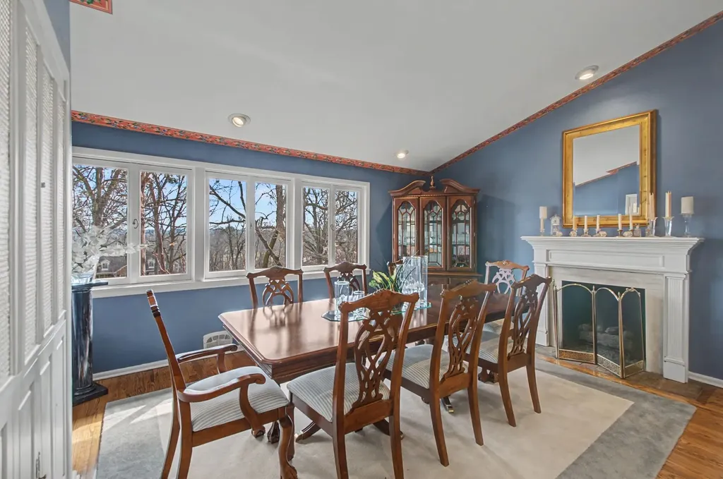 6002 Hickory Valley Road Nashville TN 37205