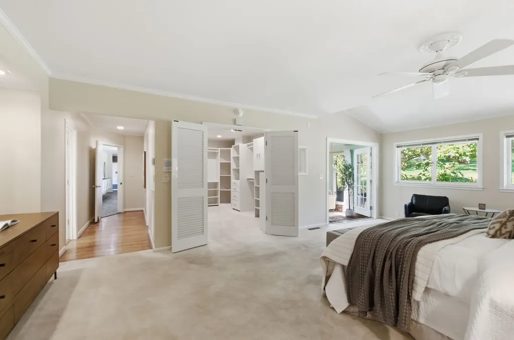 6002 Hickory Valley Road Nashville TN 37205