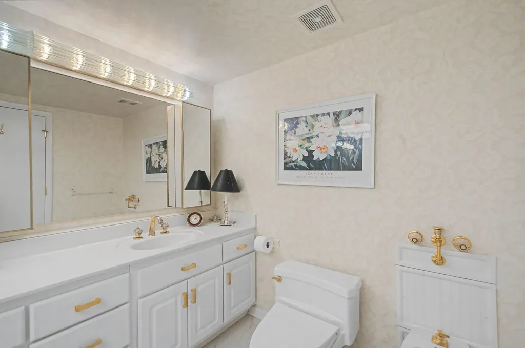 6002 Hickory Valley Road Nashville TN 37205