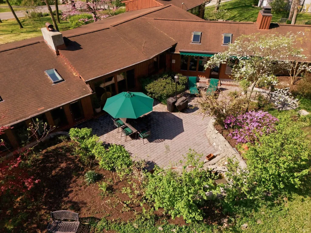 6002 Hickory Valley Road Nashville TN 37205