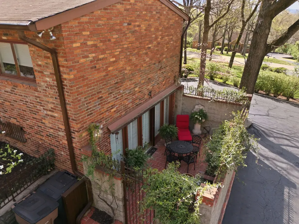 6002 Hickory Valley Road Nashville TN 37205