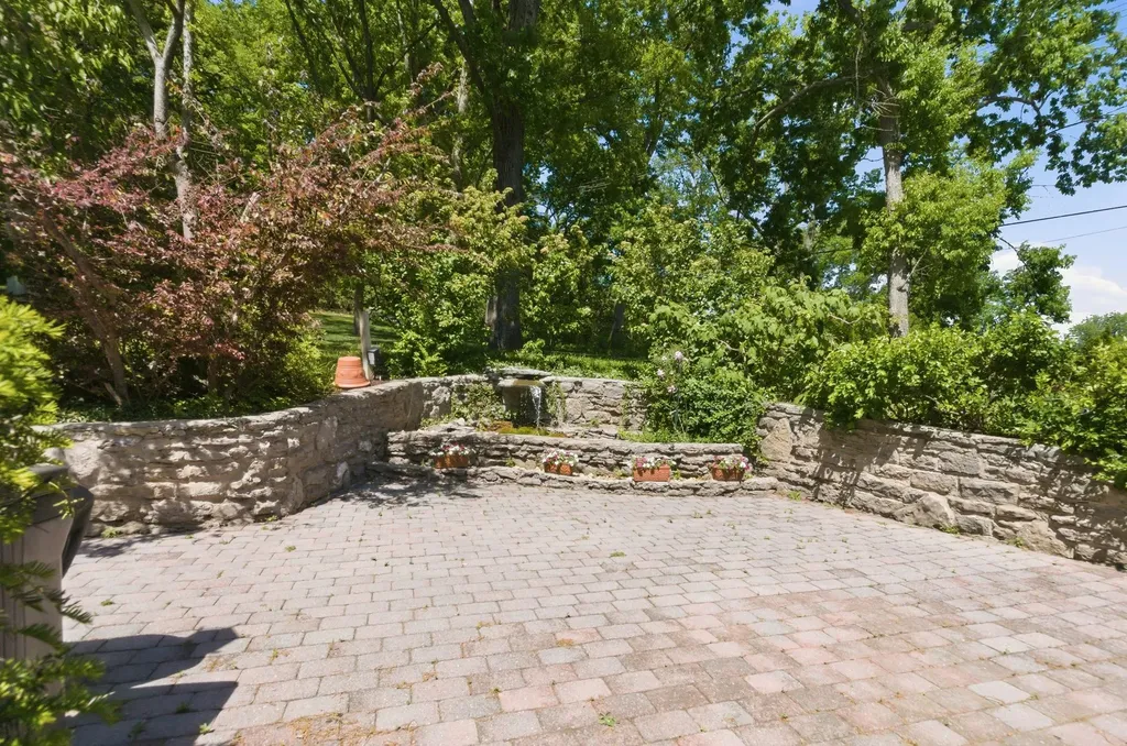 6002 Hickory Valley Road Nashville TN 37205