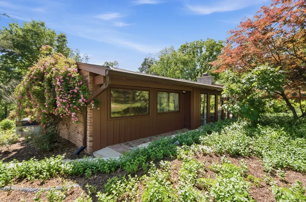 6002 Hickory Valley Road Nashville TN 37205