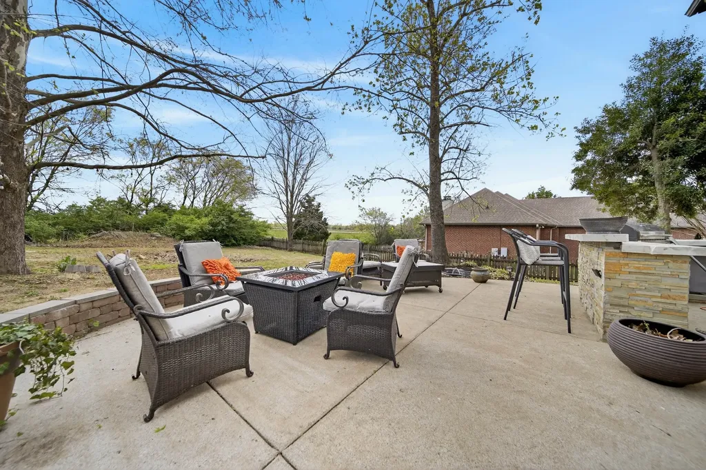 117 Huntington Place Hendersonville TN 37075