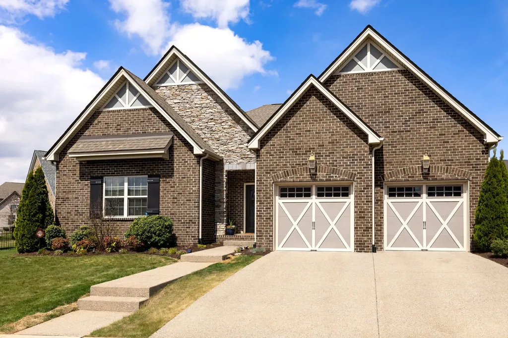 711 Canter Lane Hendersonville TN 37075