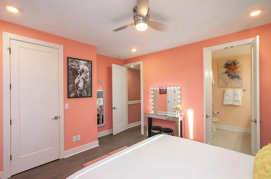 1008 28th Ave, N Nashville TN 37208