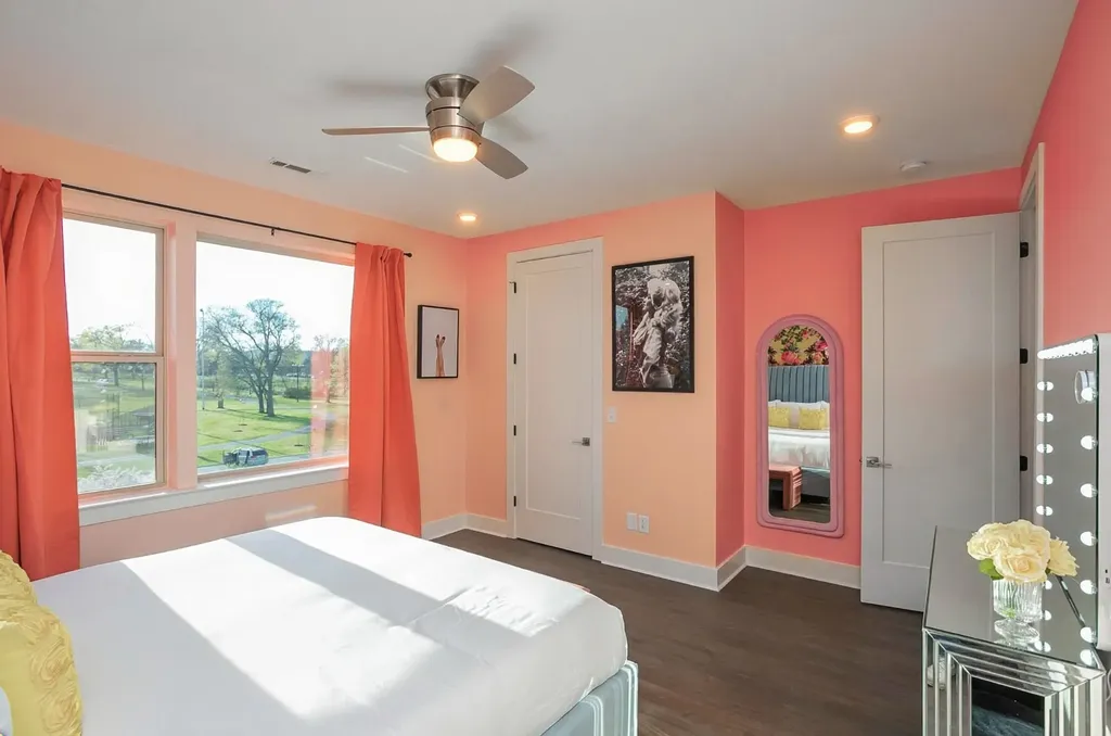 1008 28th Ave, N Nashville TN 37208