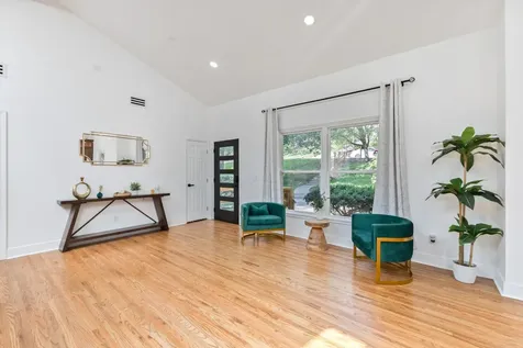 1012 Rodney Drive Nashville TN 37205