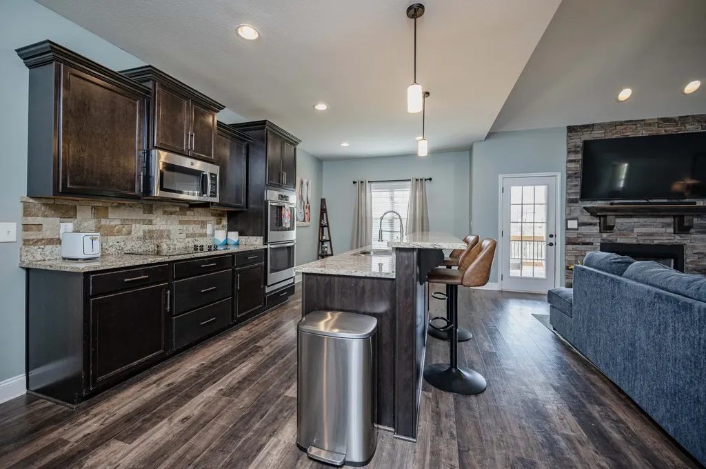 204 Bluebriar Trace Clarksville TN 37043