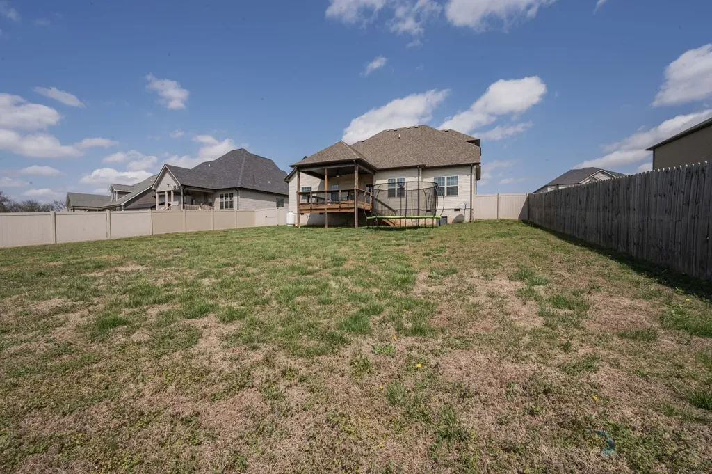 204 Bluebriar Trace Clarksville TN 37043