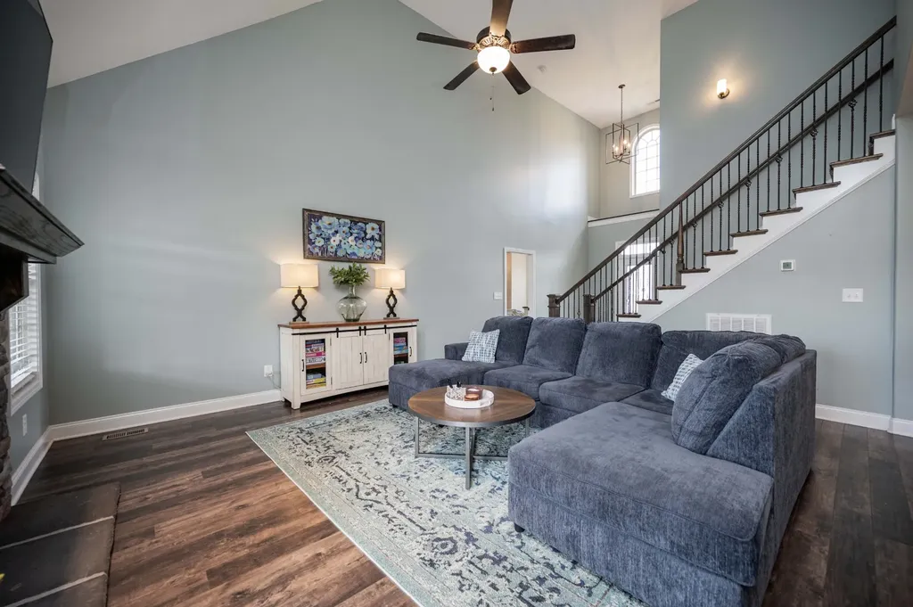 204 Bluebriar Trace Clarksville TN 37043