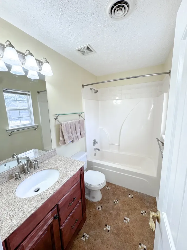 1004 Fall Parkway Murfreesboro TN 37129