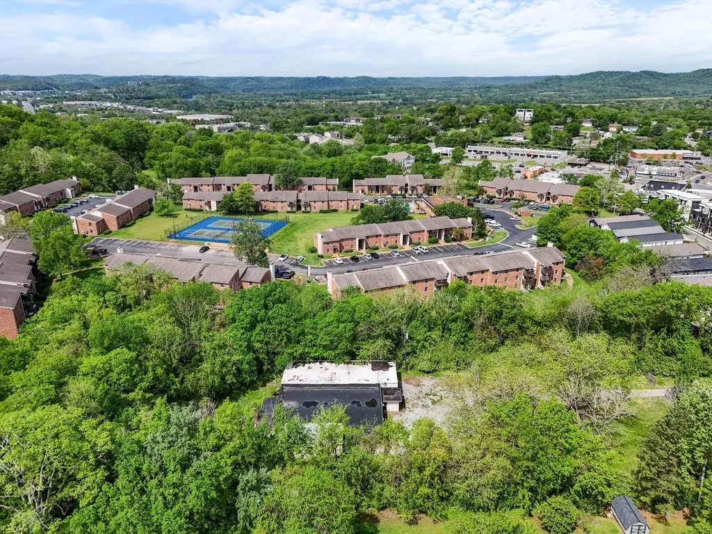 813 Watts Lane Nashville TN 37209