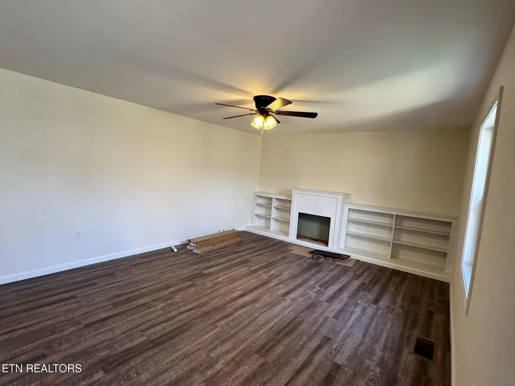 2506 Rugby Pike Jamestown TN 38556