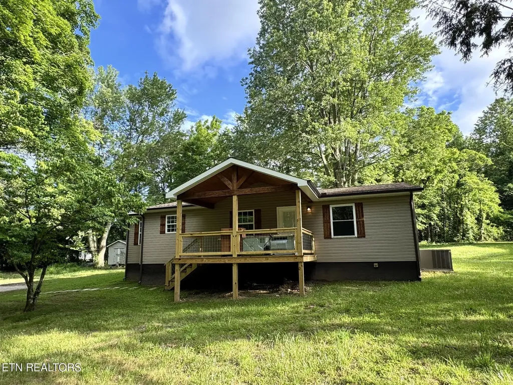 2506 Rugby Pike Jamestown TN 38556