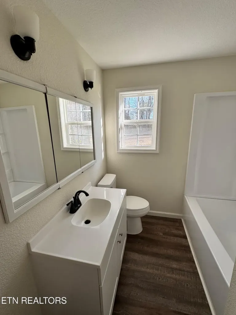 2506 Rugby Pike Jamestown TN 38556