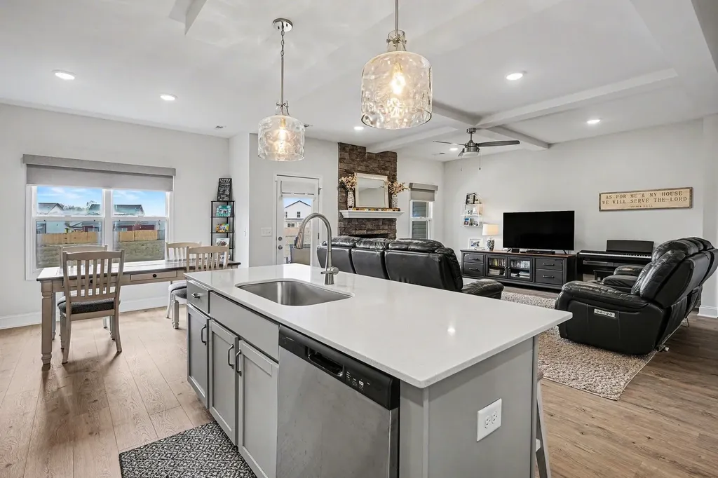 481 Herman Drive Clarksville TN 37042