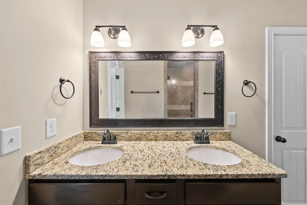 2200 Ellington Gait Drive Clarksville TN 37043
