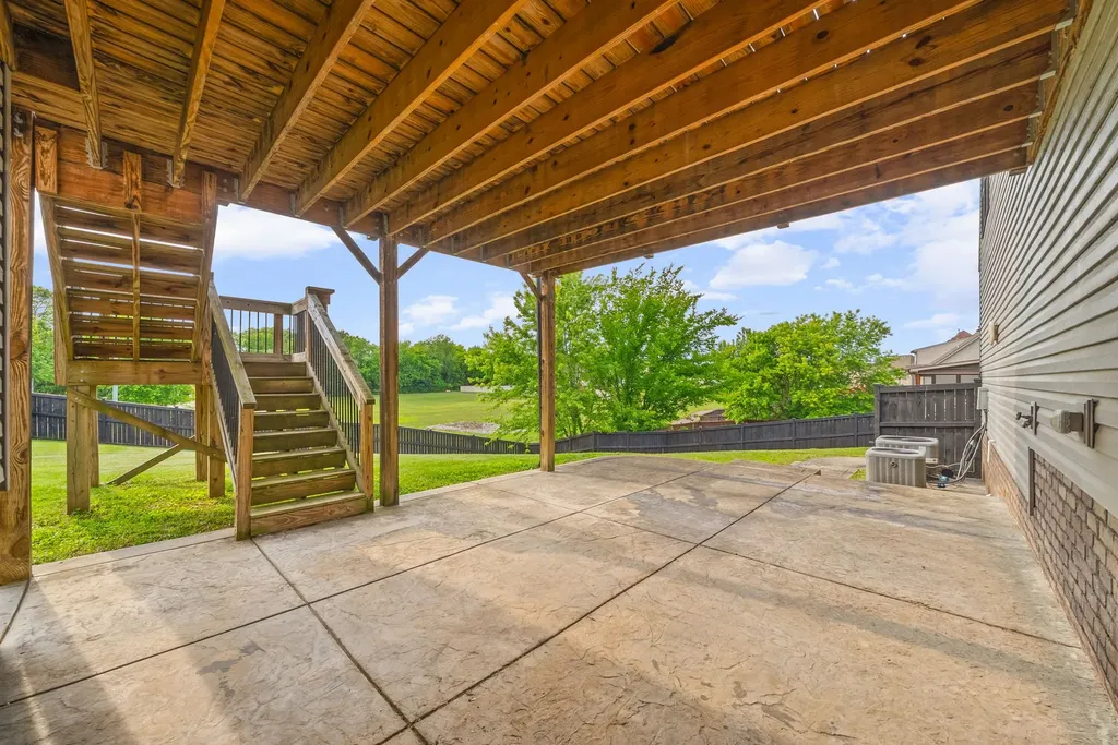 2200 Ellington Gait Drive Clarksville TN 37043