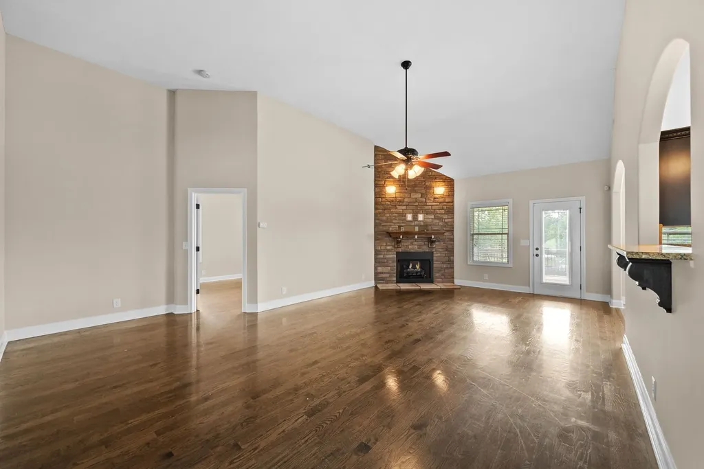 2200 Ellington Gait Drive Clarksville TN 37043